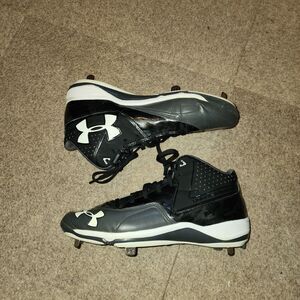 Under Armour Men's Yard Mid ST Metal Baseball Cleats | Mens 10
